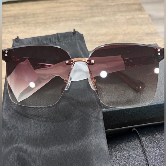 Accessories - Elegant Gradient Sunglasses